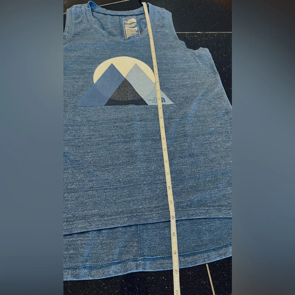 The North Face Tank Racer Back Graphic heathered Blue SZ. Sm Women’s - Picture 10 of 11